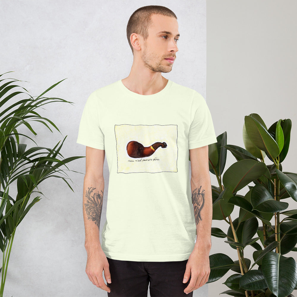 "Ceci n'est pas une pénis" Unisex t-shirt