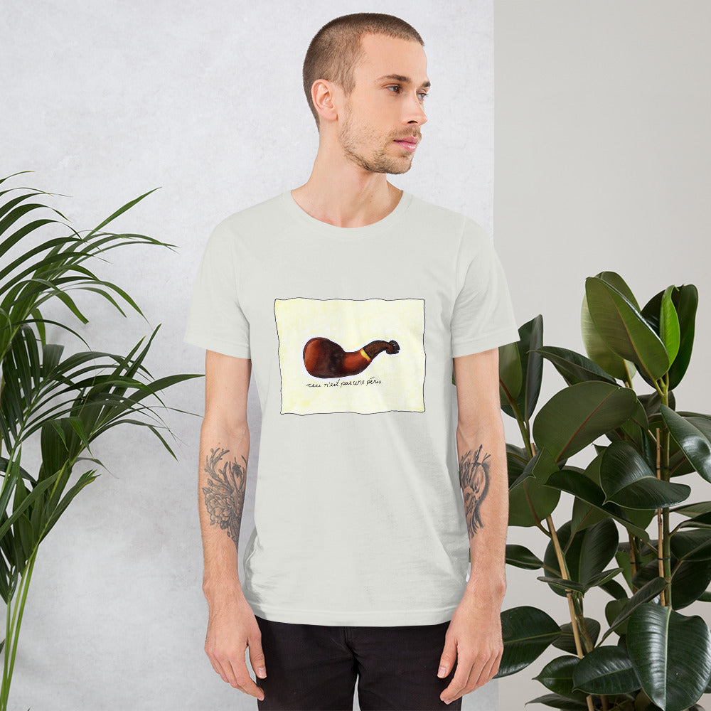 "Ceci n'est pas une pénis" Unisex t-shirt
